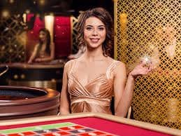 q222 အွန်လိုင်း စလော့ Jackpot ဂိမ်းများ မြန်မာ ကစားသမား